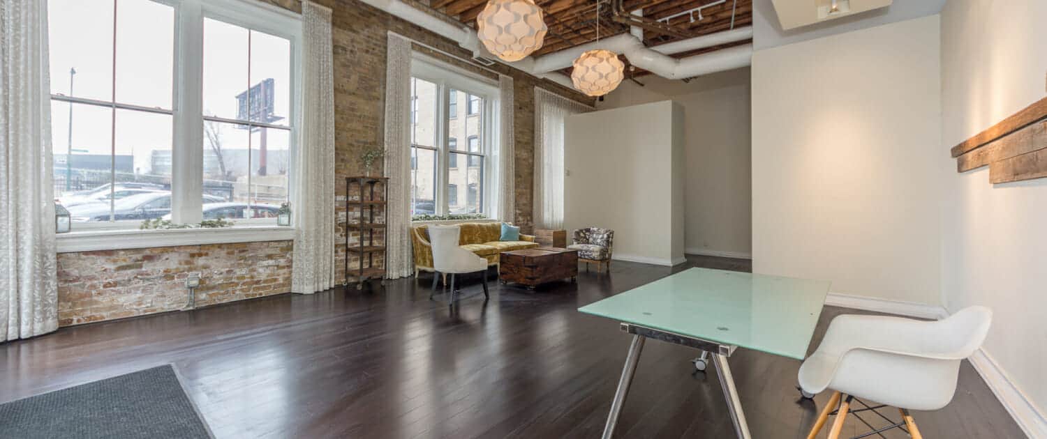 Chicago retail timber loft at 521 N Halsted - Art Gallery Space
