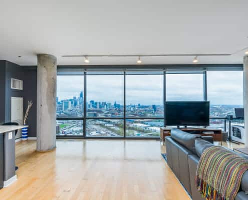 860 W Blackhawk St Chicago, IL - Lincoln Park Penthouse With Views