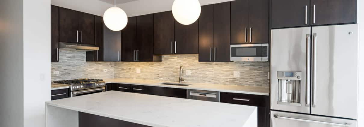 Modern Kitchen at 737 W Washington 2203 Chicago IL 60661