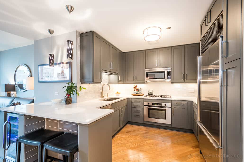 Downtown Chicago Condo With Views - 60 E Monroe Unit 1903 - Kitchen