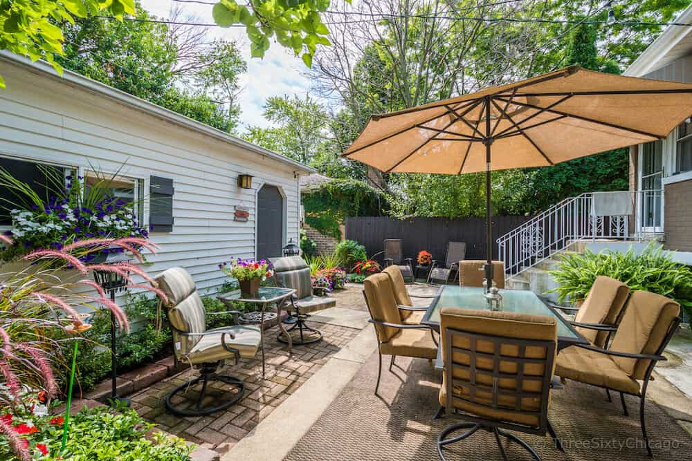 6647 N. Washtenaw Ave - Rear patio