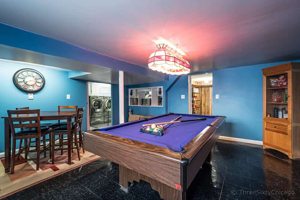Billiard room