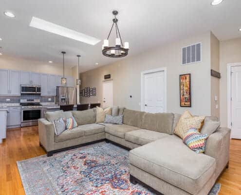 Living area_1347_W_Washington_Blvd_Unit_4B
